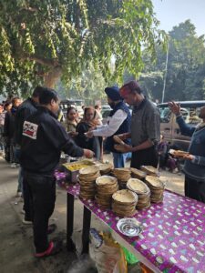 Langar Service Provides