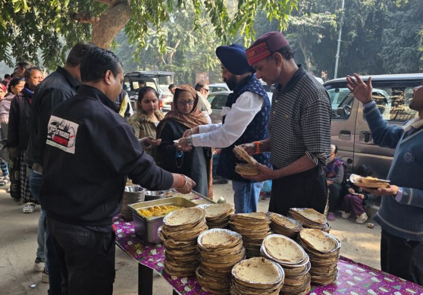 Langar Service Provides